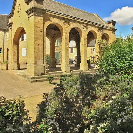 Hébergement de vacances Petite Maison En Pierre Au Coeur Du Périgord Noir Proche De Sarlat Et Rocamadour *