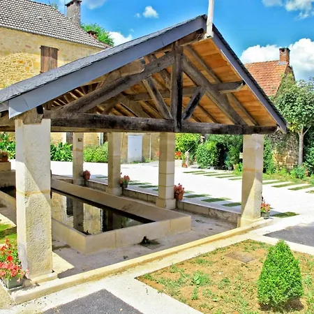 Petite Maison En Pierre Au Coeur Du Perigord Noir Proche De Sarlat Et Rocamadour Holiday home