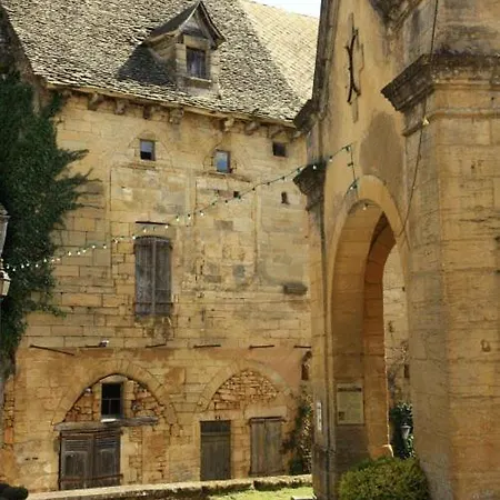 Petite Maison En Pierre Au Coeur Du Perigord Noir Proche De Sarlat Et Rocamadour Holiday home Salignac Eyvigues