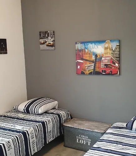 Petite Maison En Pierre Au Coeur Du Perigord Noir Proche De Sarlat Et Rocamadour *